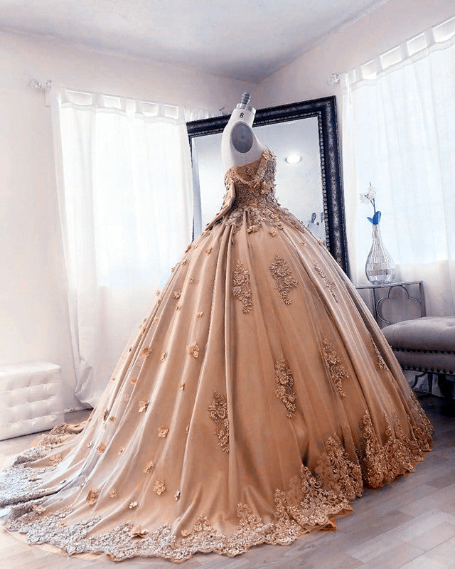 Off white quinceanera clearance dresses